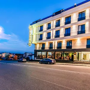 Hotel Heaven Premium Restaurant & Airport Shuttle, Arnavutkoy
